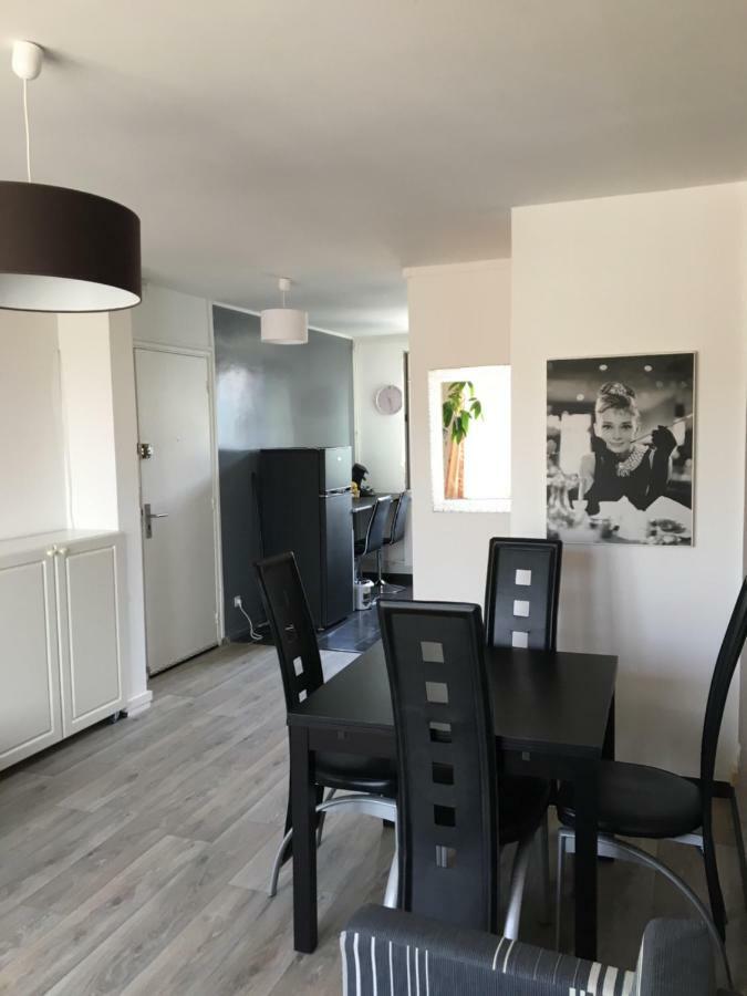 Appartement Deux Chambres Salon Parking Rouen Kindarena Esterno foto
